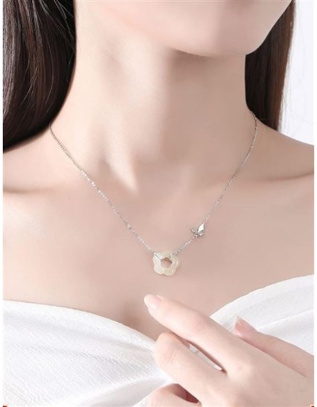 14K Gold Jade Flower Necklace, Beautiful Butterfly Necklace, For Wife,Girlfriend's Valentine's Day,Birthday Gift